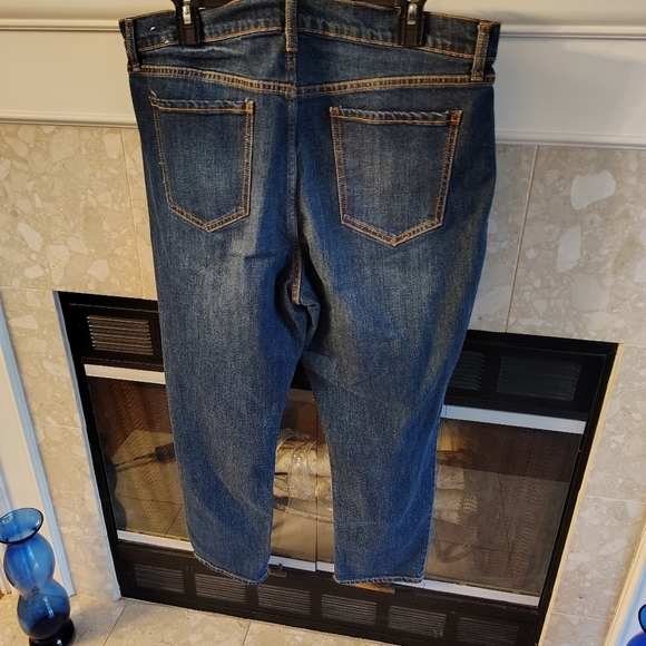 Old Navy Boyfriend Straight Jeans 14 - Picture 2 of 7